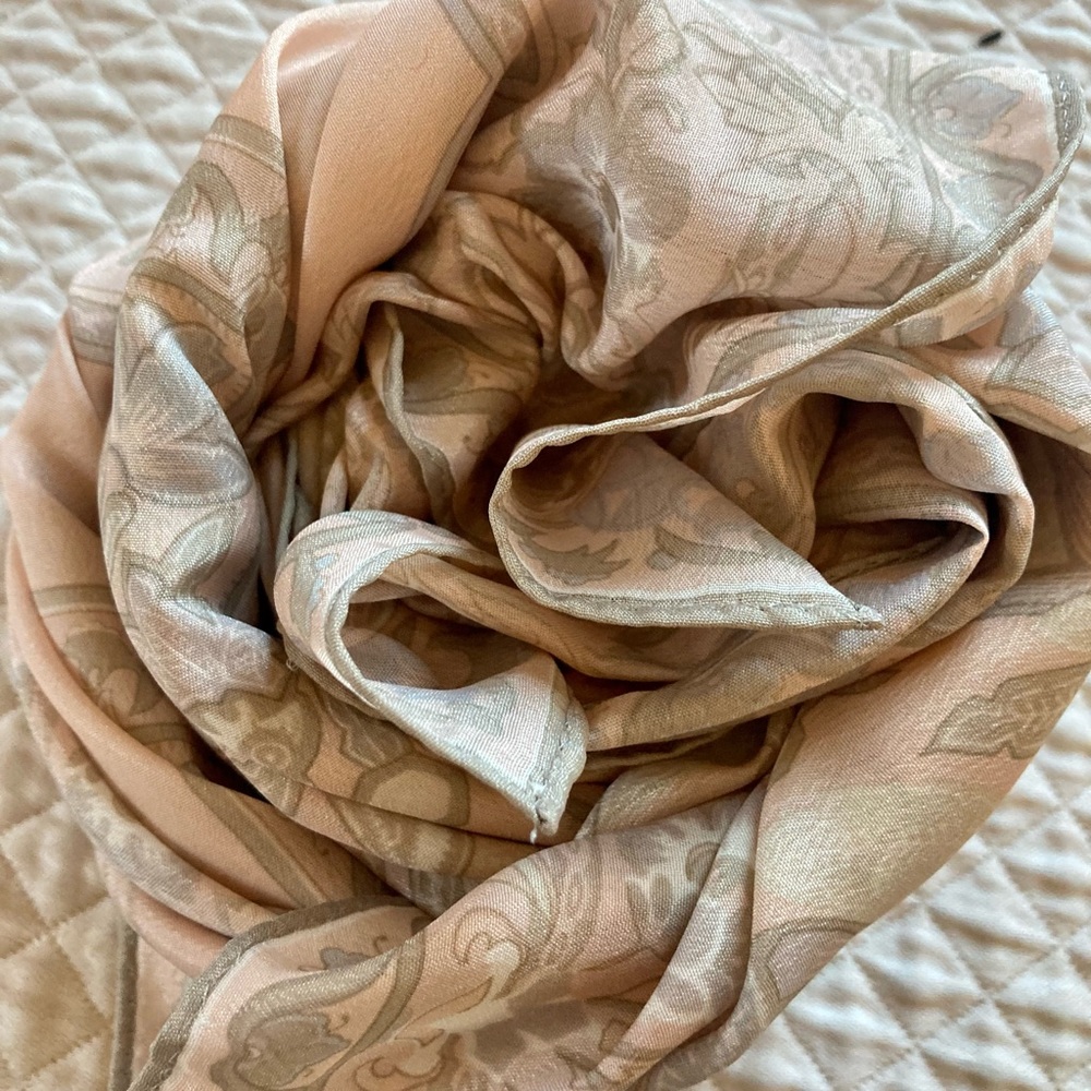 LIZ CLAIBORNE delicate scarf - Picture 7 of 10